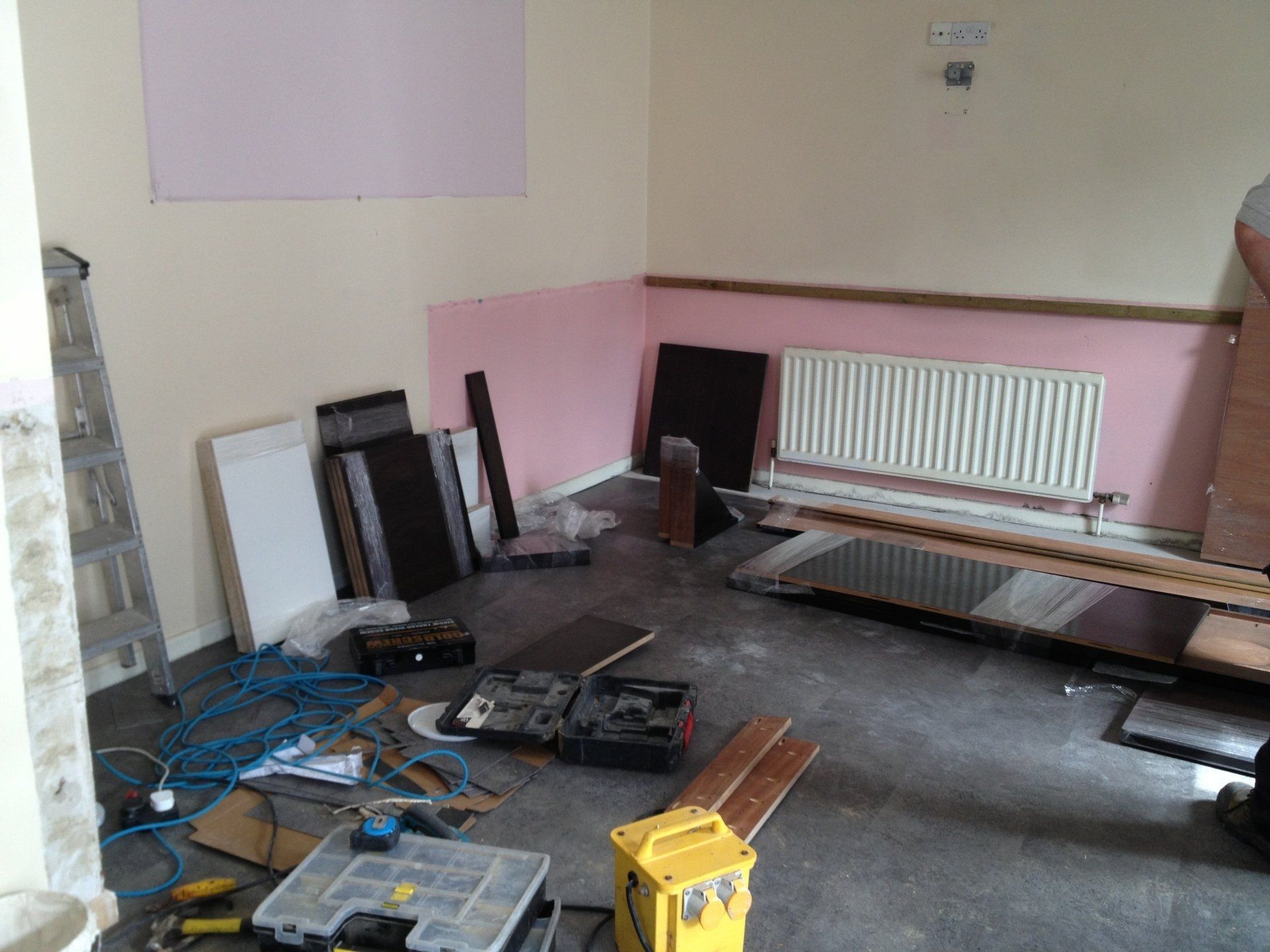 A room with a lot of tools on the floor