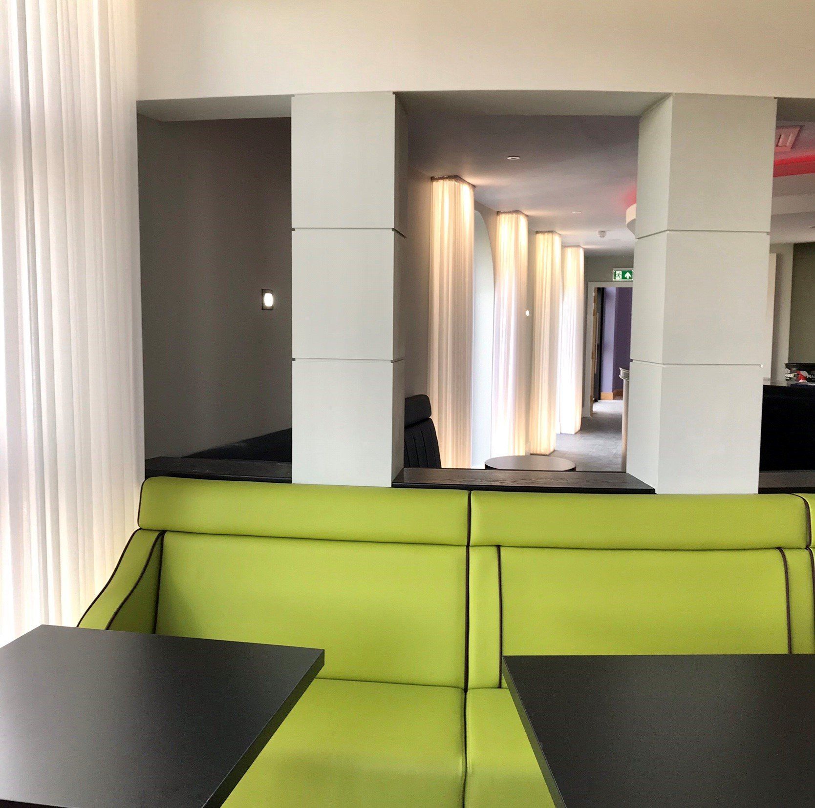 Contract Curtains Pillar Restaurant 9