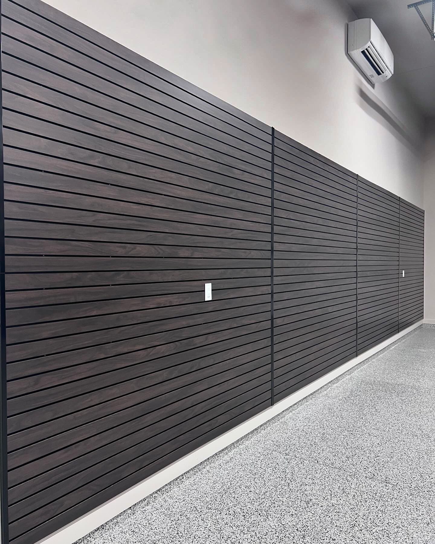 Lake Havasu City, Arizona, Full Throttle Custom Spaces, Slatwall