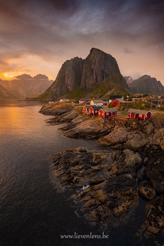 Norway Lofoten red houses