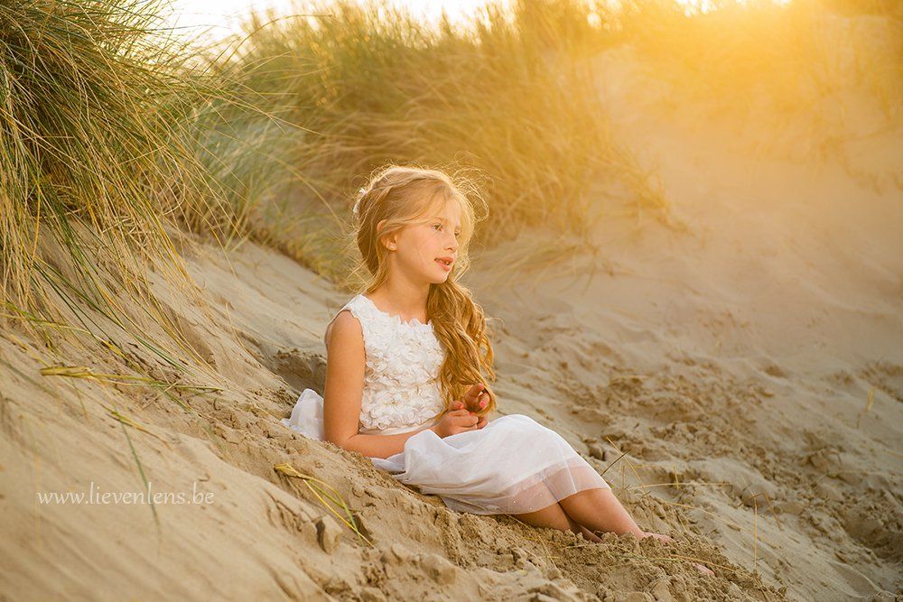 communiefoto meisje zee strand voorbeeldfoto