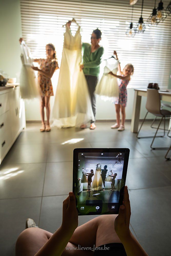 Bruid en dochters foto