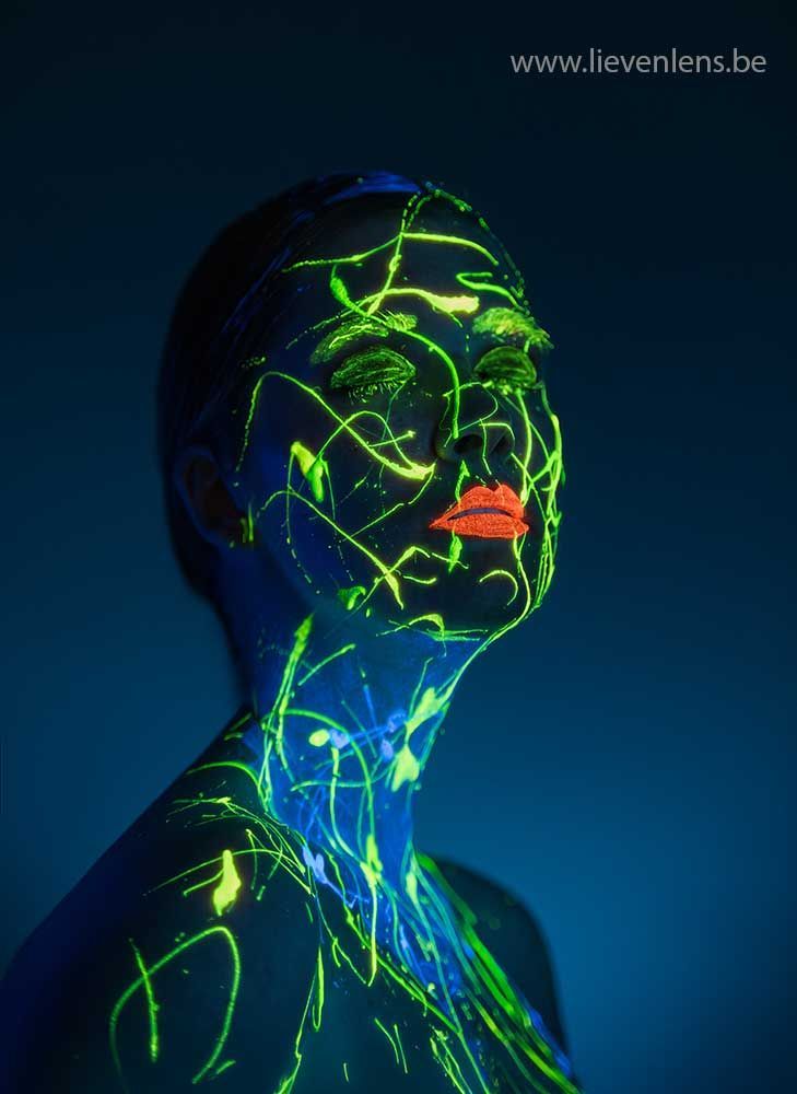 Fluo verf shoot portret