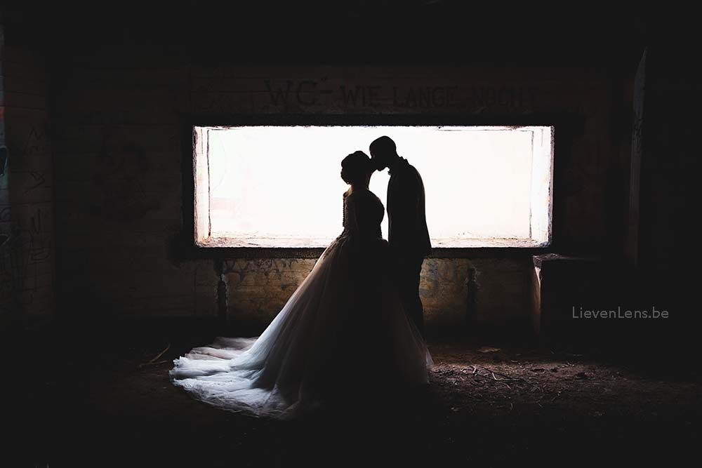 Huwelijksfoto's in een bunker