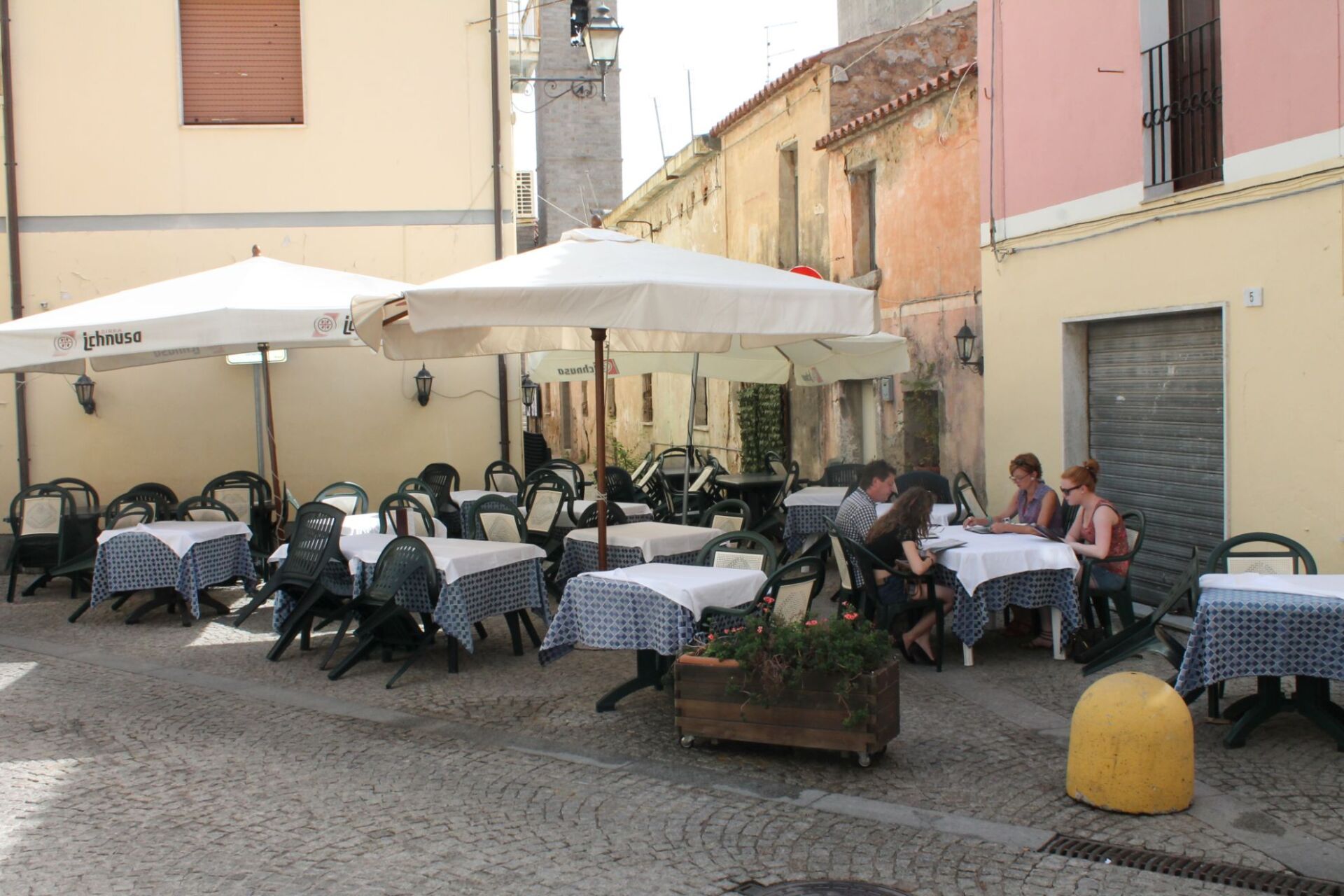 Restaurant outdoor area