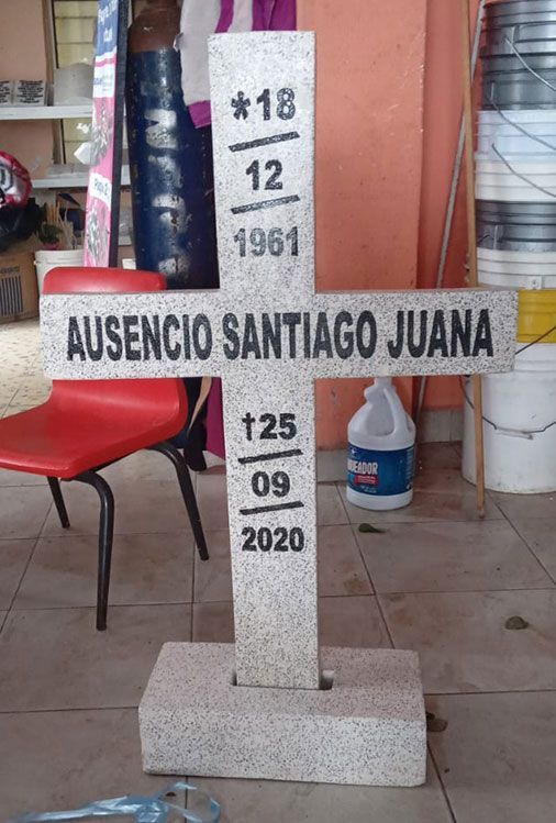 FLORERÍA REYNA Y FLORERÍA KETER