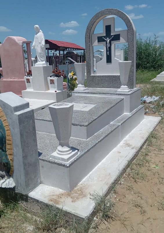 FLORERÍA REYNA Y FLORERÍA KETER