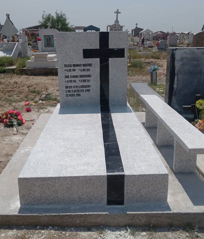 FLORERÍA REYNA Y FLORERÍA KETER