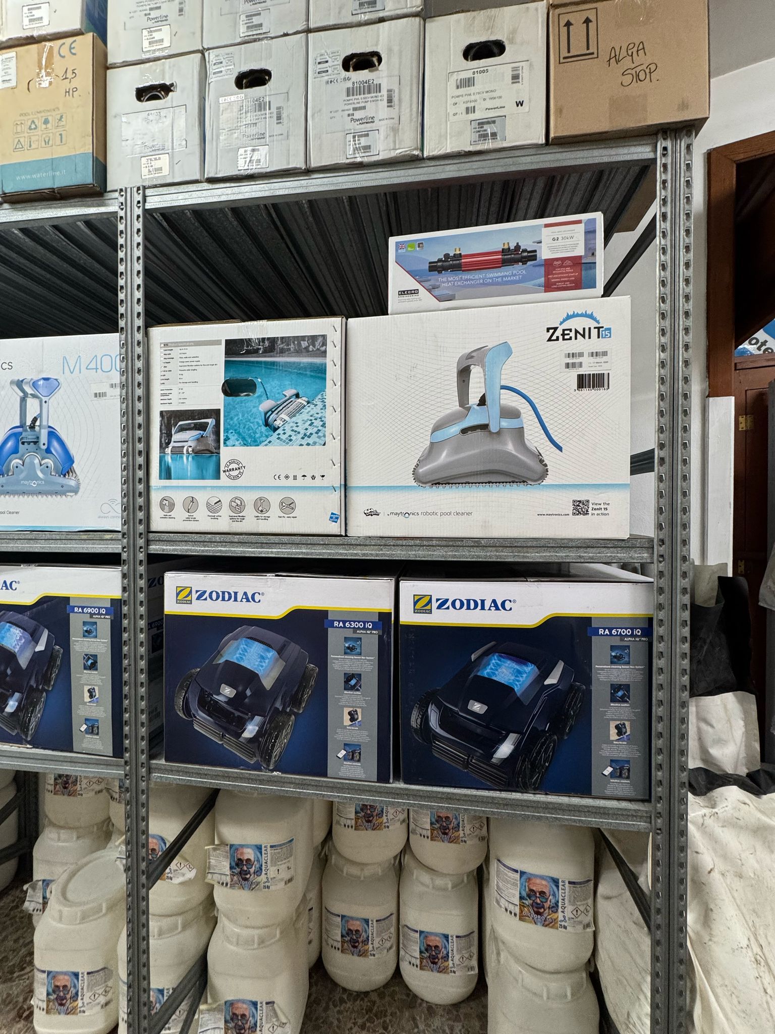 prodotti pulizia piscine