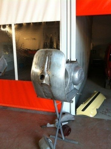 restauro di telaio vespa d'epoca