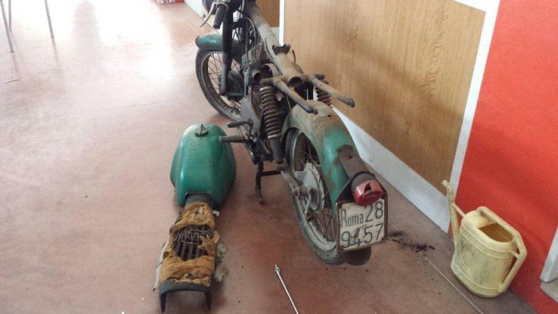 moto guzzi restaurata