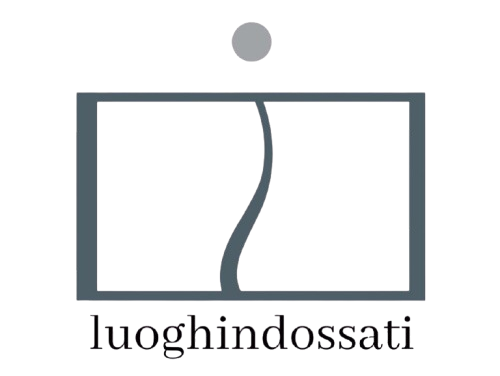 Un'immagine bianca vuota.