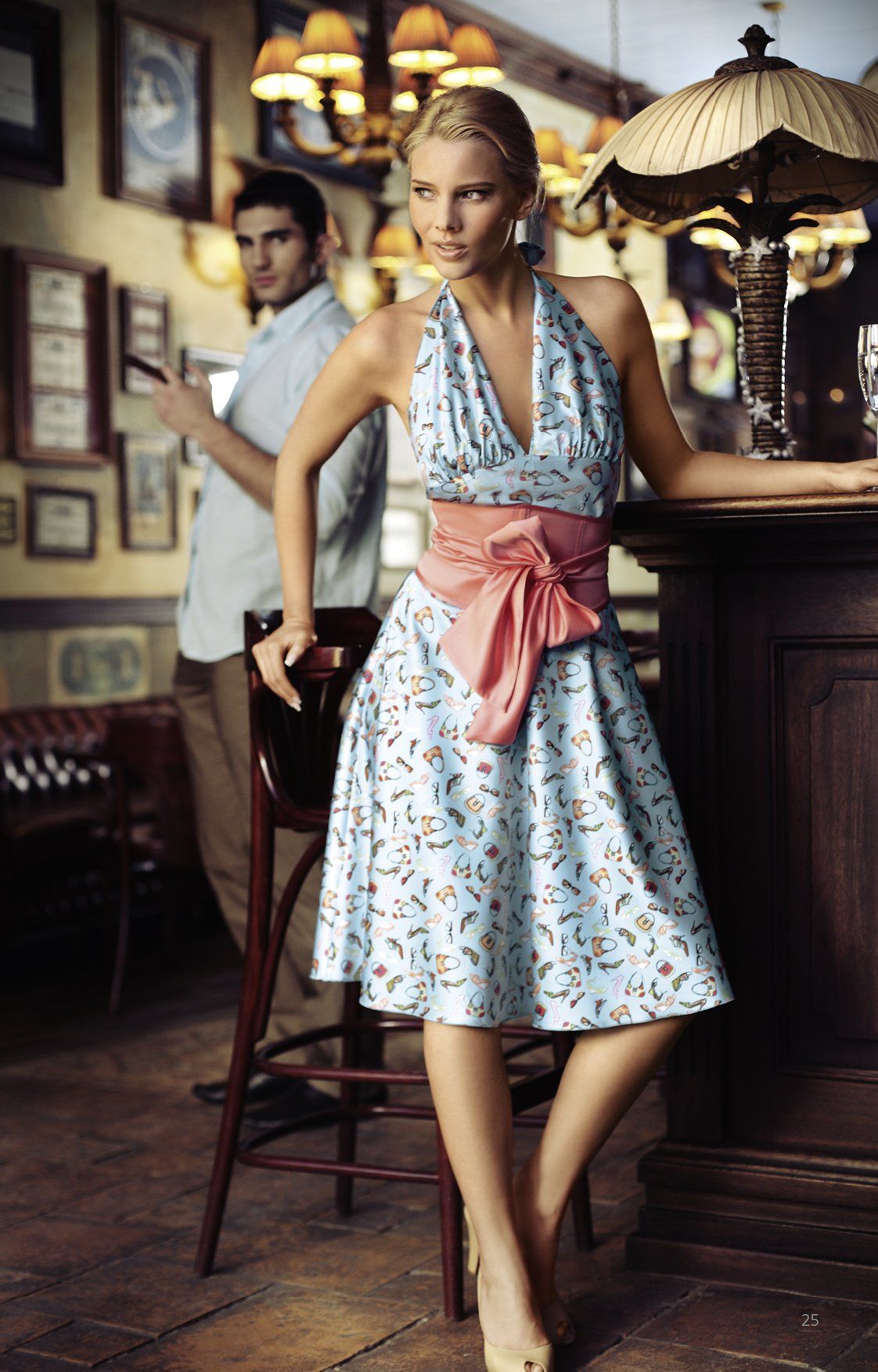 Bildbearbeitung Model hellem Kleid