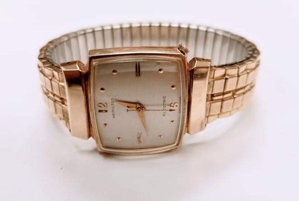 Gold Watch — Hobart, IN — C&D Jewelry & Collectables