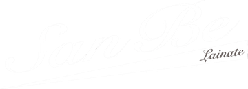Il logo dell'Osteria del Mare è in corsivo marrone. Sotto le parole sono presenti una linea e un'immagine a forma di conchiglia.