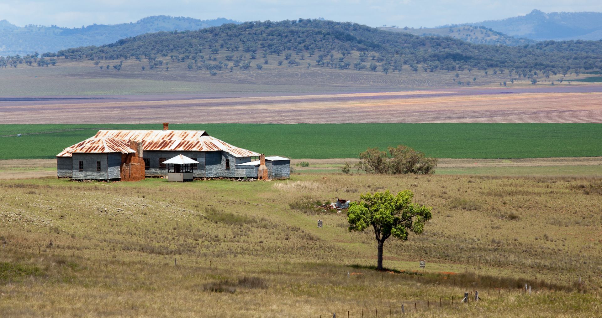 Dilapidated Farmhouse in a Rural Landscape — Premier Pest Control Wollongong In Liverpool, NSW