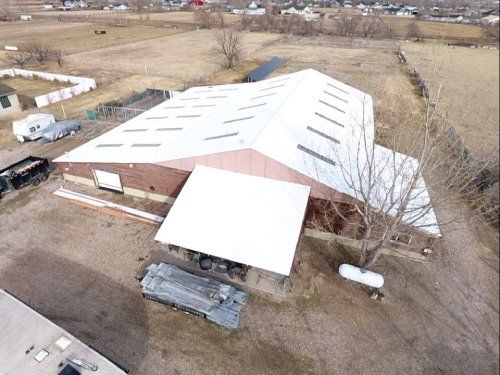 BENEFITS OF A METAL ROOF