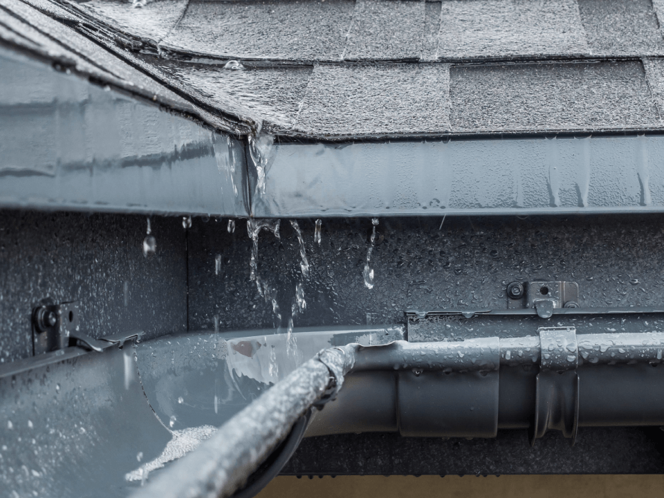 Roofing Problems: Explanations To Roof Leaks
