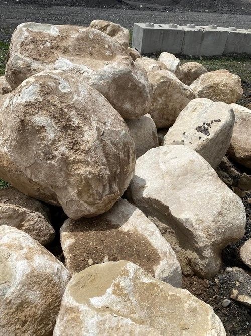 Southtown boulder | Springville, UT | Rocca Bella