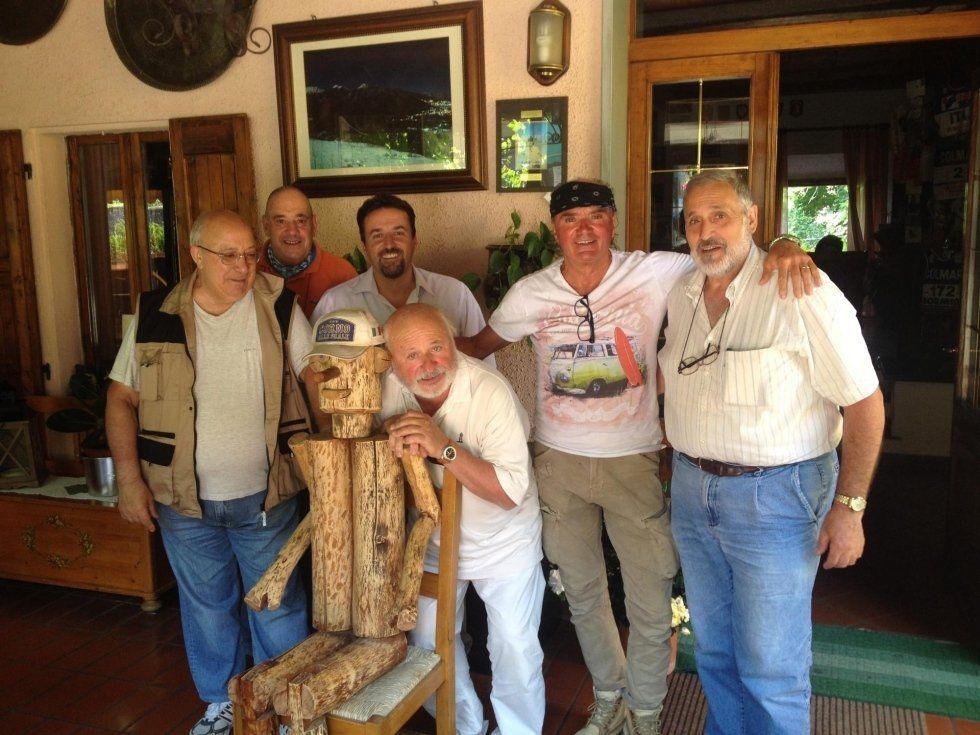 Guests and sculpture