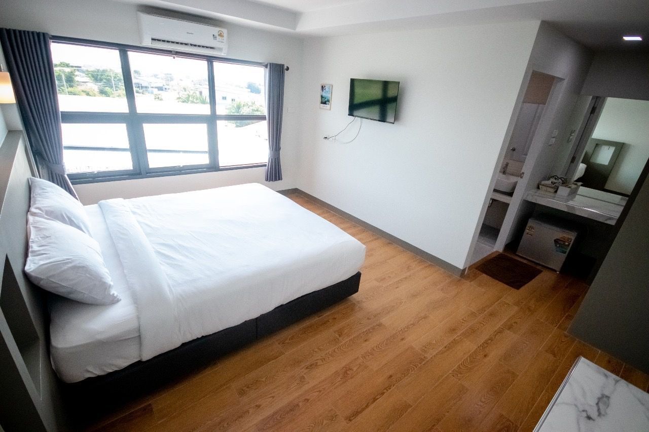 NaCare Hotel Superior King Bed