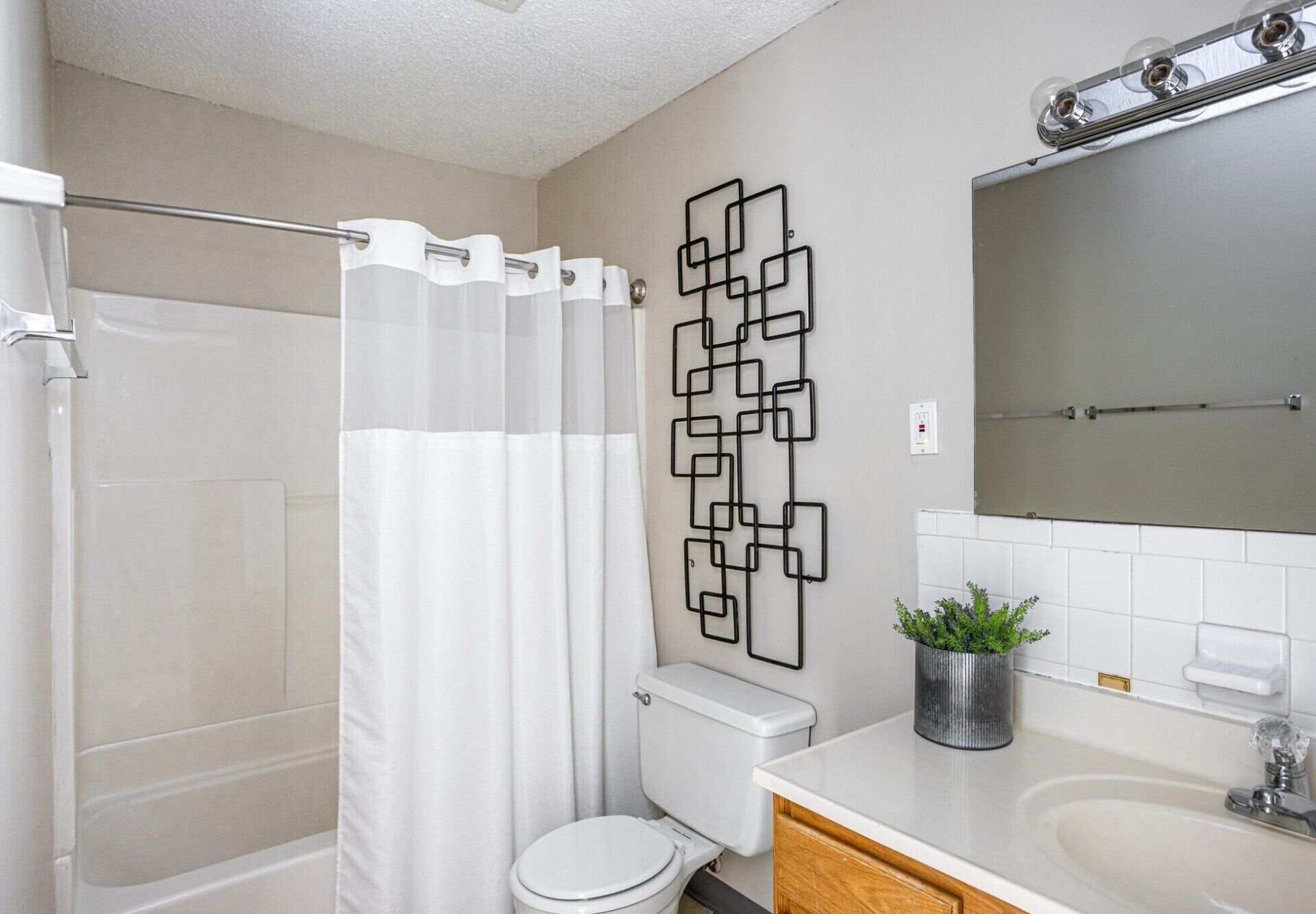 Parkway Apartments Photo Gallery