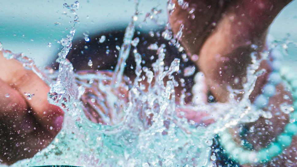 Is My Swimming Pool Leaking Water?