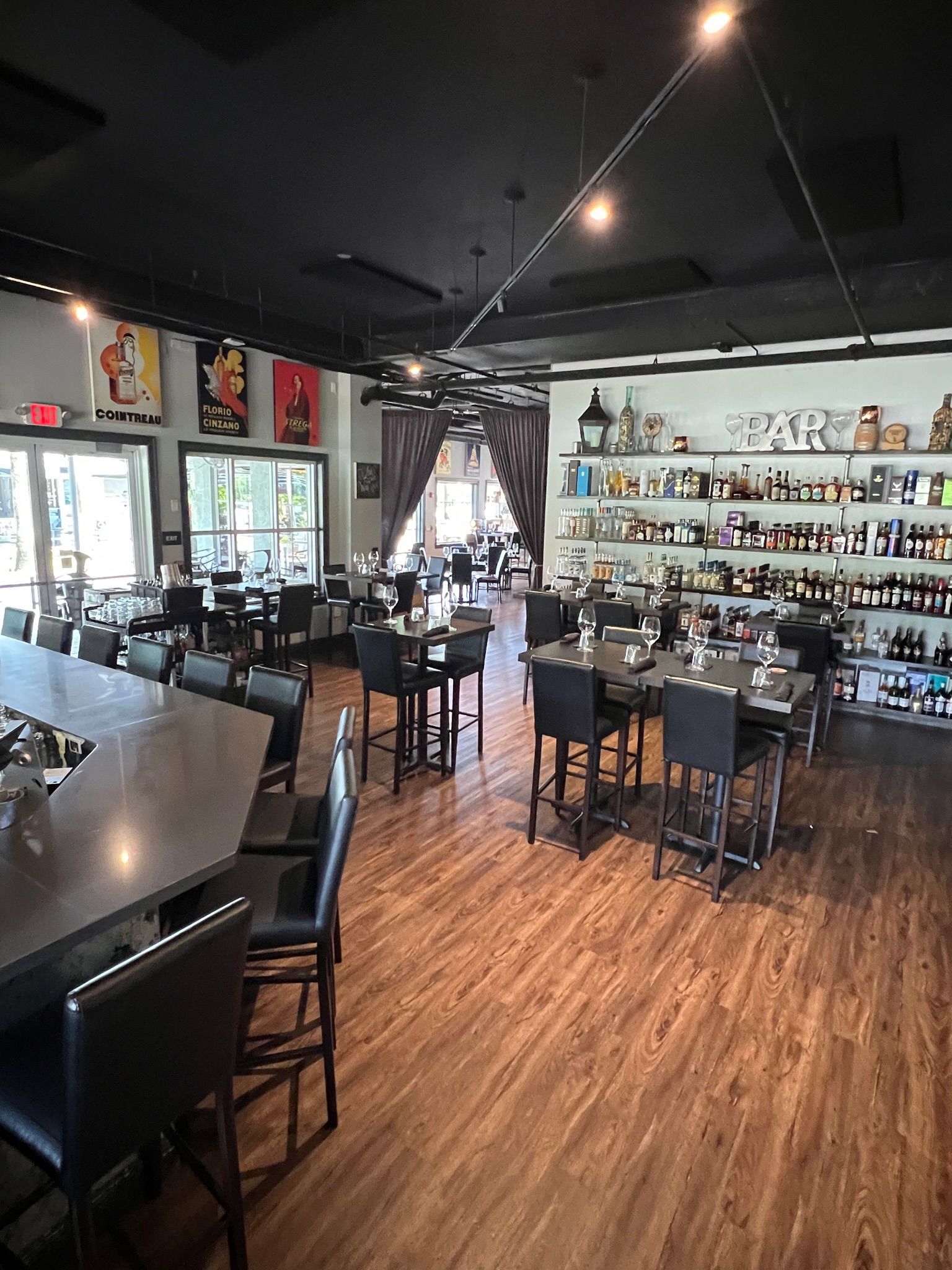An aerial view of a restaurant with tables and chairs.