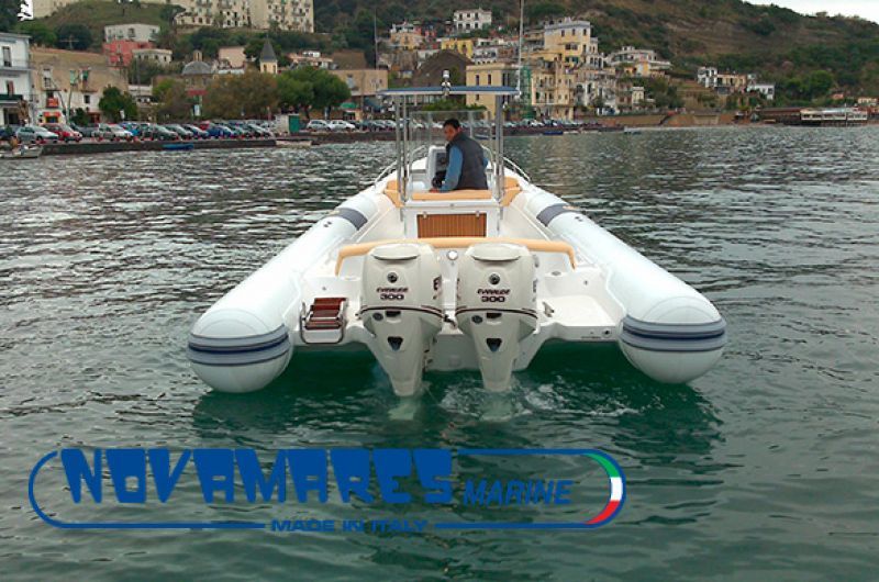 gommone Novamares Nautilus 33 FB in navigazione