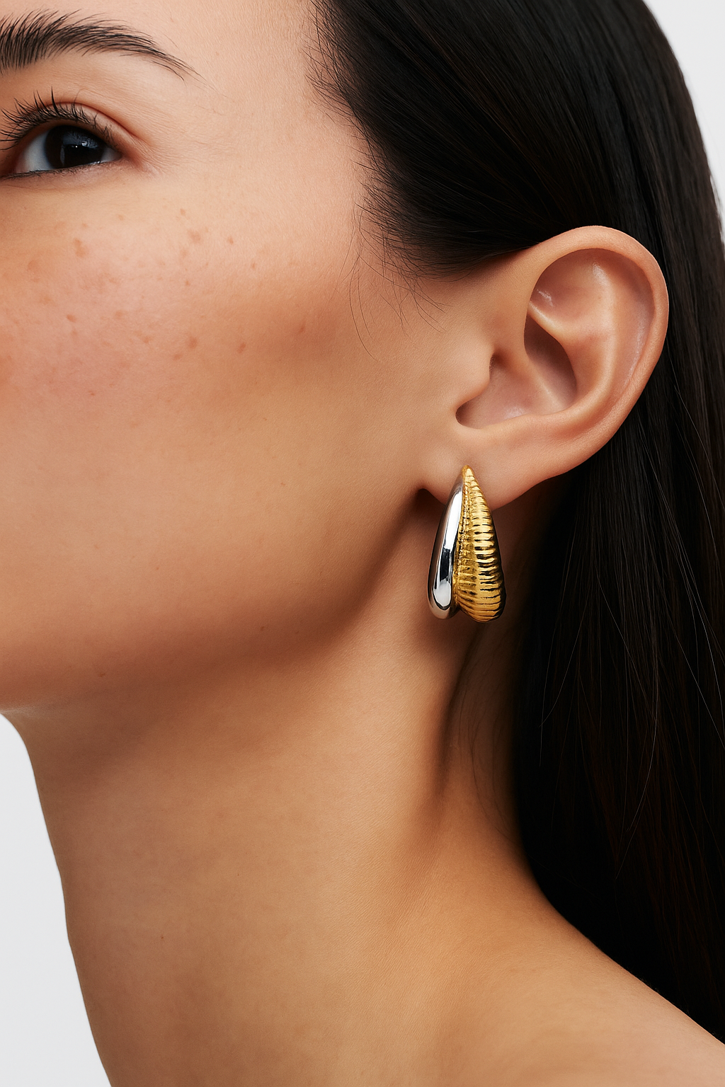 Sonne Womens Earrings 18k gold plated brass ; fashion