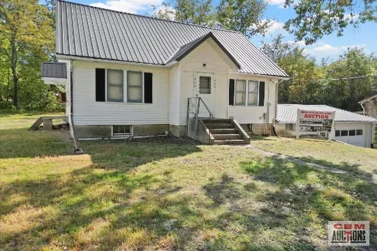 An ingersoll rand air tool sits next to its box