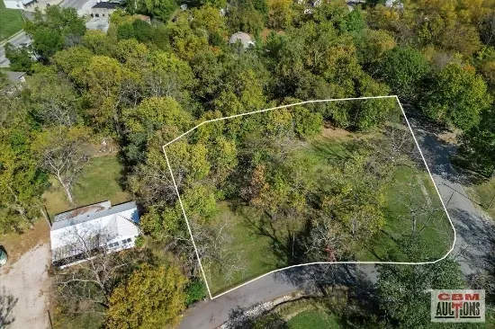 A bunch of hexagon shaped containers with cbm auctions written on the bottom