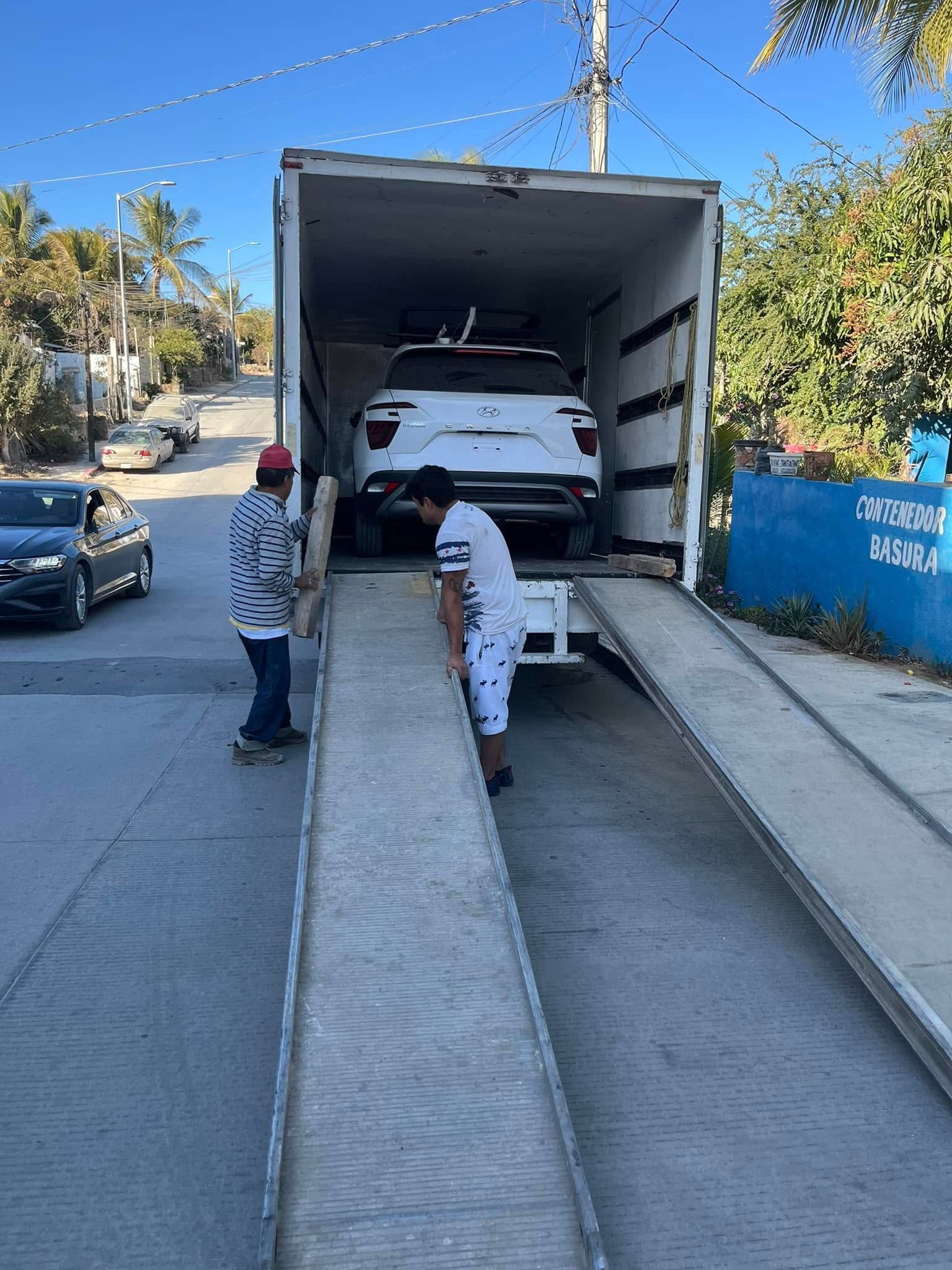 FLETES Y MUDANZAS DEL CABO