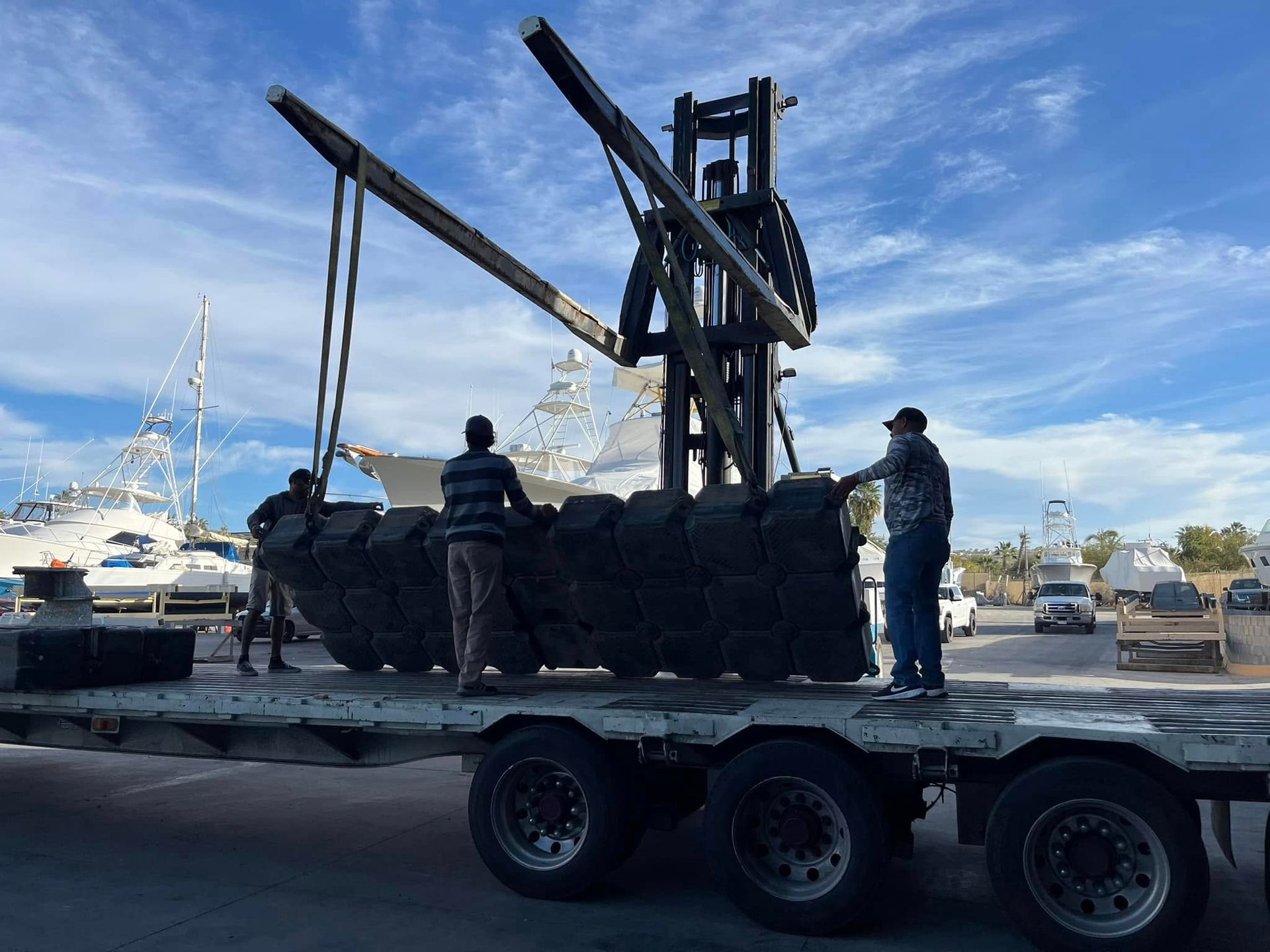 FLETES Y MUDANZAS DEL CABO