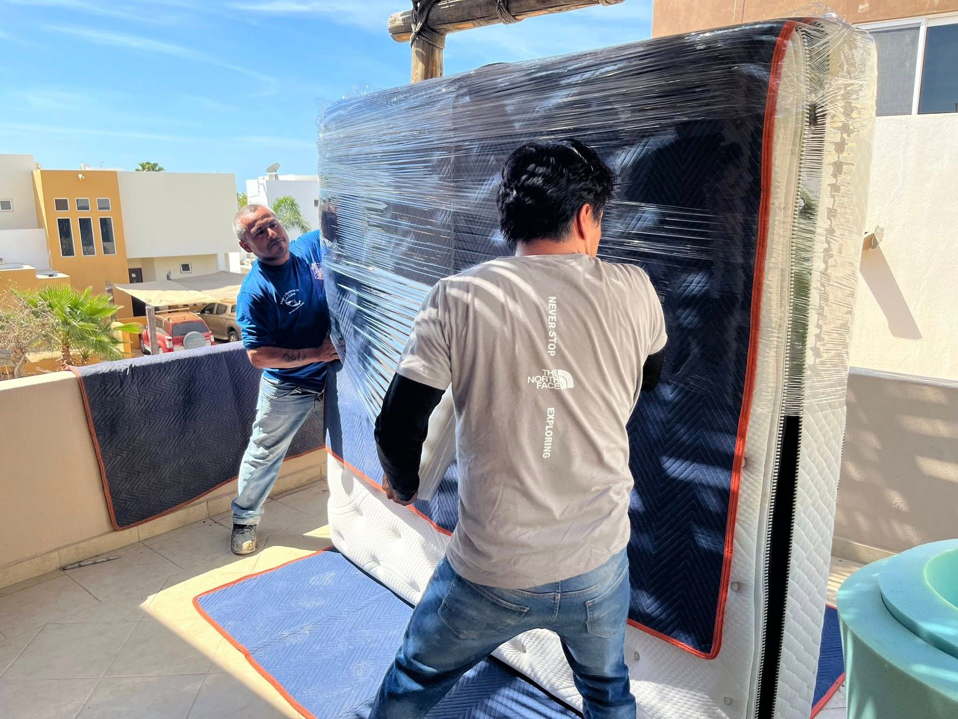 FLETES Y MUDANZAS DEL CABO