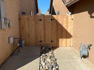 Wooden Gate Center View - Clovis, CA - Mac Fencing