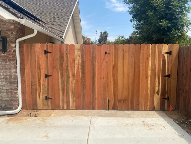 Wooden Gate Center - Clovis, CA - Mac Fencing