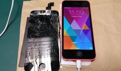 Quick phone fixes and screen repairs