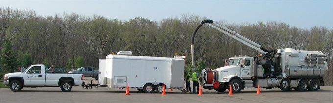 Trailer Trucks – Kalamazoo, MI – Clean Earth Environmental Contracting Services