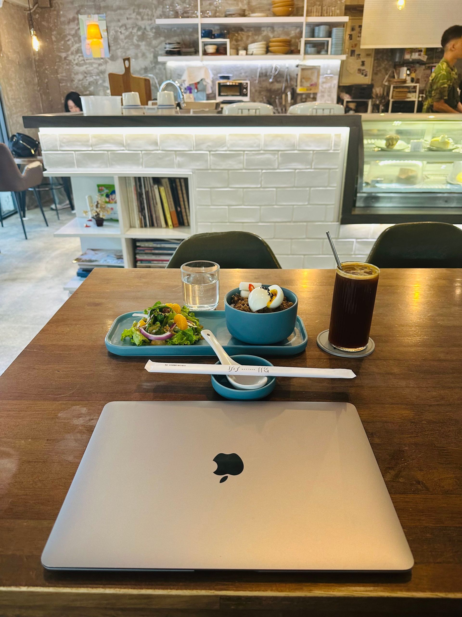 民權西路咖啡廳,別所 shelter