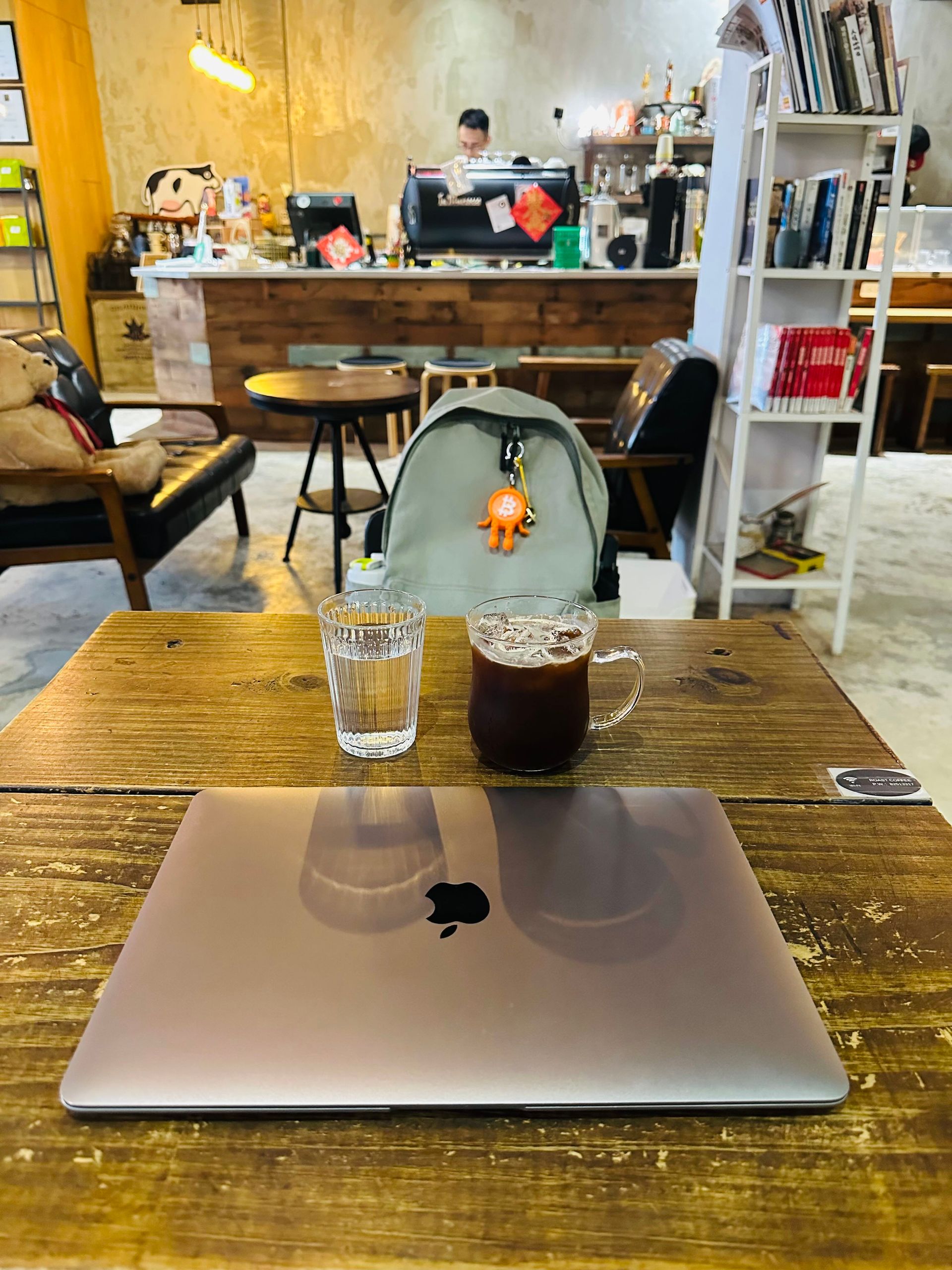 新埔民生站咖啡廳,陋室咖啡 ROAST COFFEE