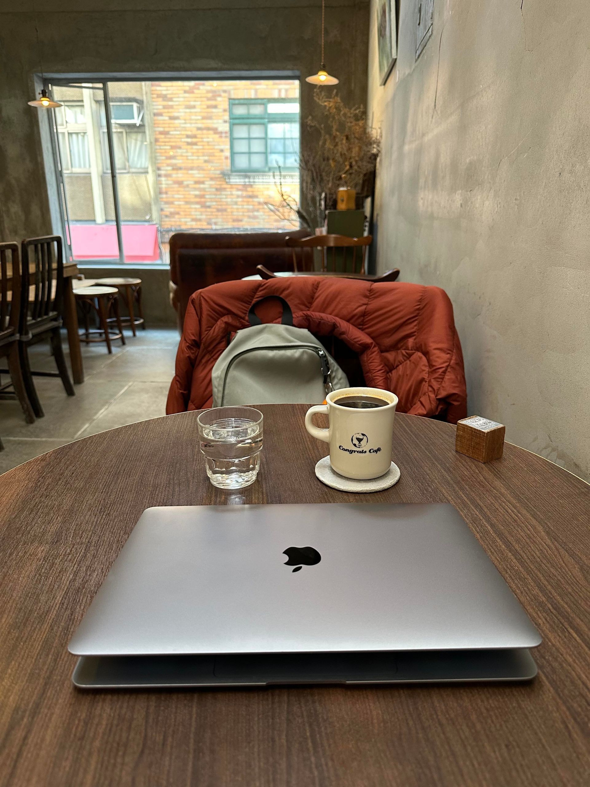 信義安和咖啡廳，Congrats Café
