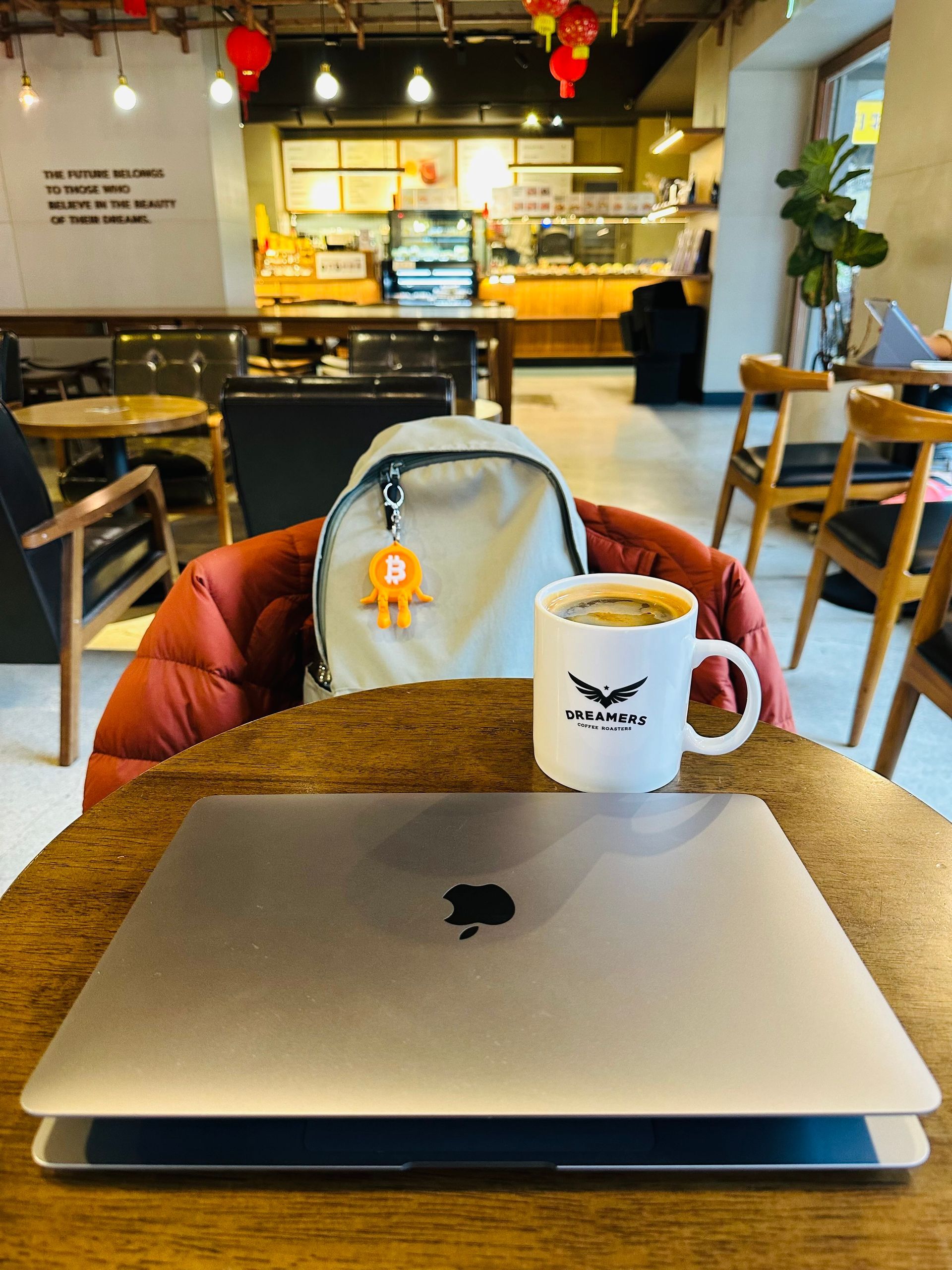 捷運國父紀念館咖啡廳，Dreamers Coffee Roasters 光復店