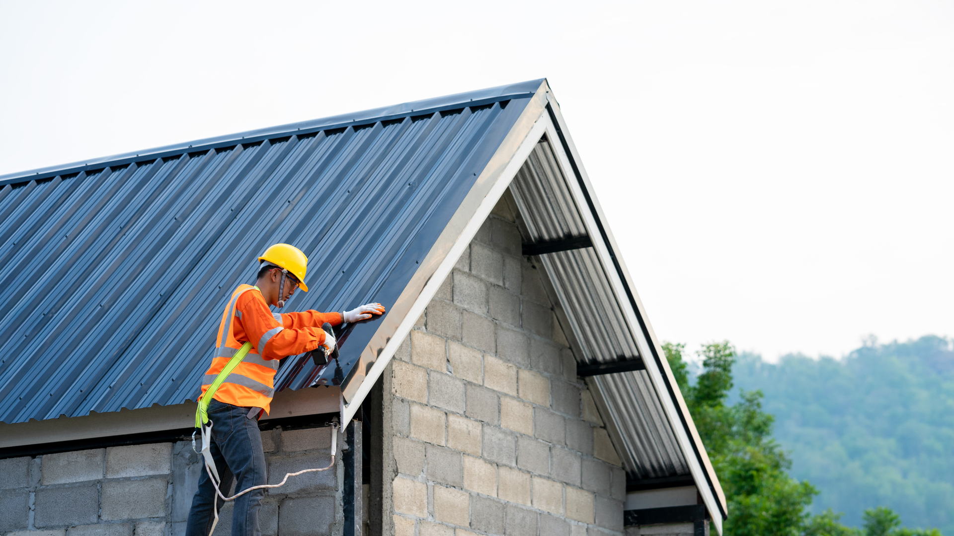 Roofing Estimate Checklist 2026: What Goes Into a Professional Quote