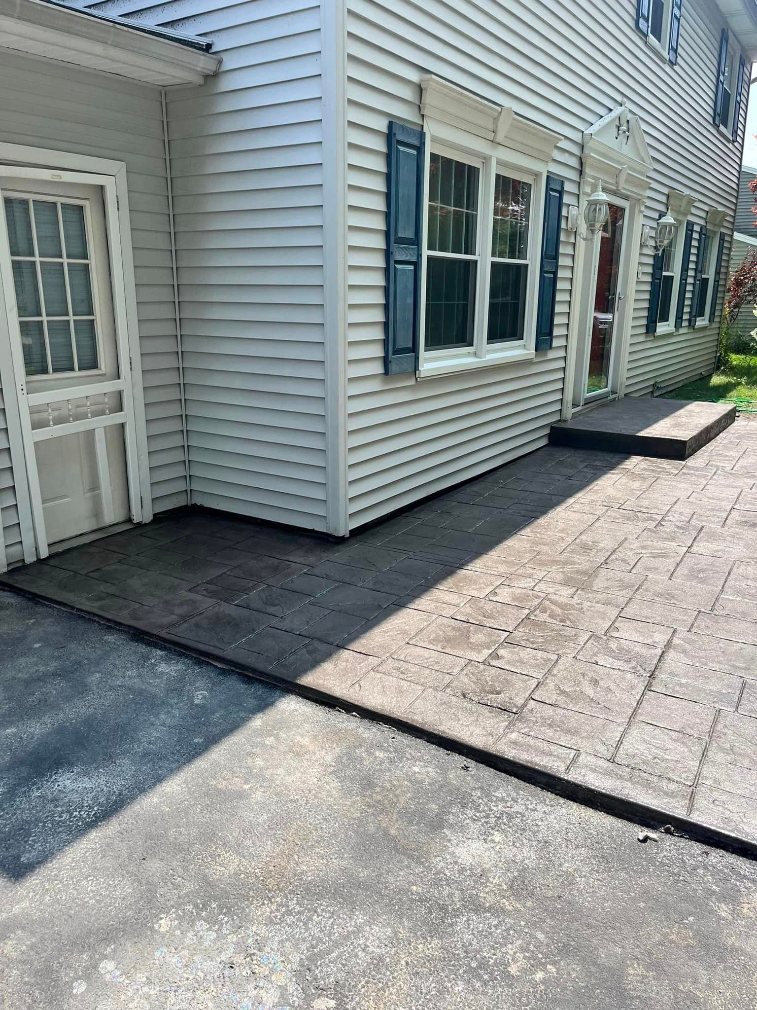 A White House — Rochester, NY — Monty's Concrete