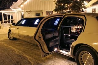 Limousine — Tampa, FL — VIP Limo & Airport Transportation