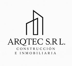 Logotipo para ARQTEC SRL, empresa constructora e inmobiliaria, con contorno geométrico del edificio en color negro y texto.