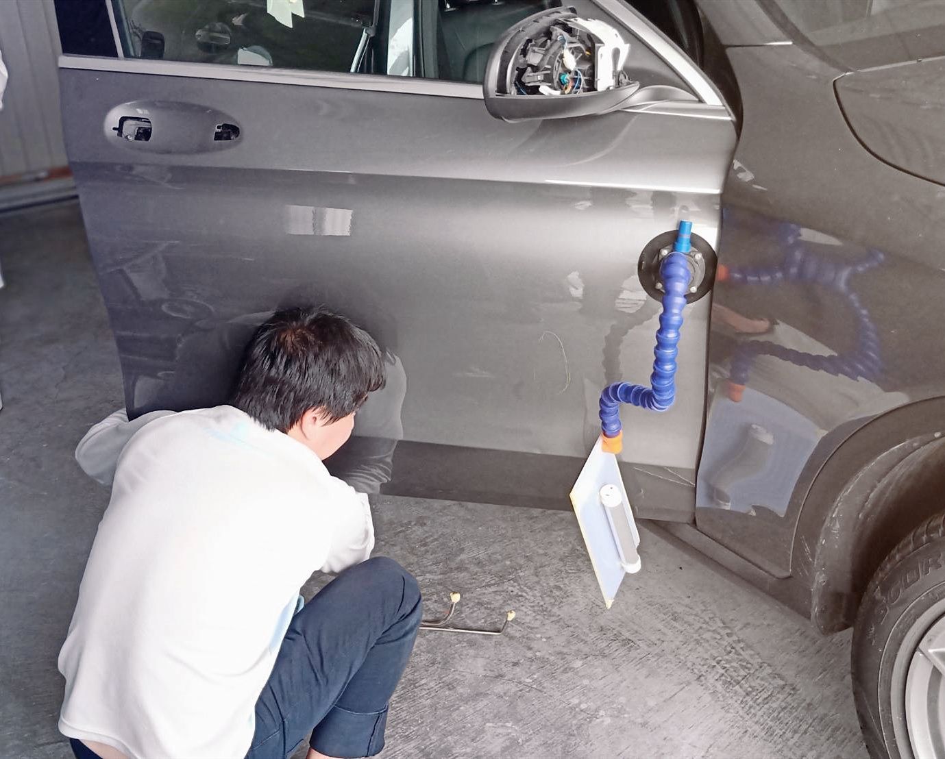 鑫旺汽車極致鈑烤板烤,
超跑車主指定專業鈑金頂級烤漆極致施工,
專精各式進口特殊車,高價車,環中路汽車鈑烤板烤,三十年鈑烤經驗,
