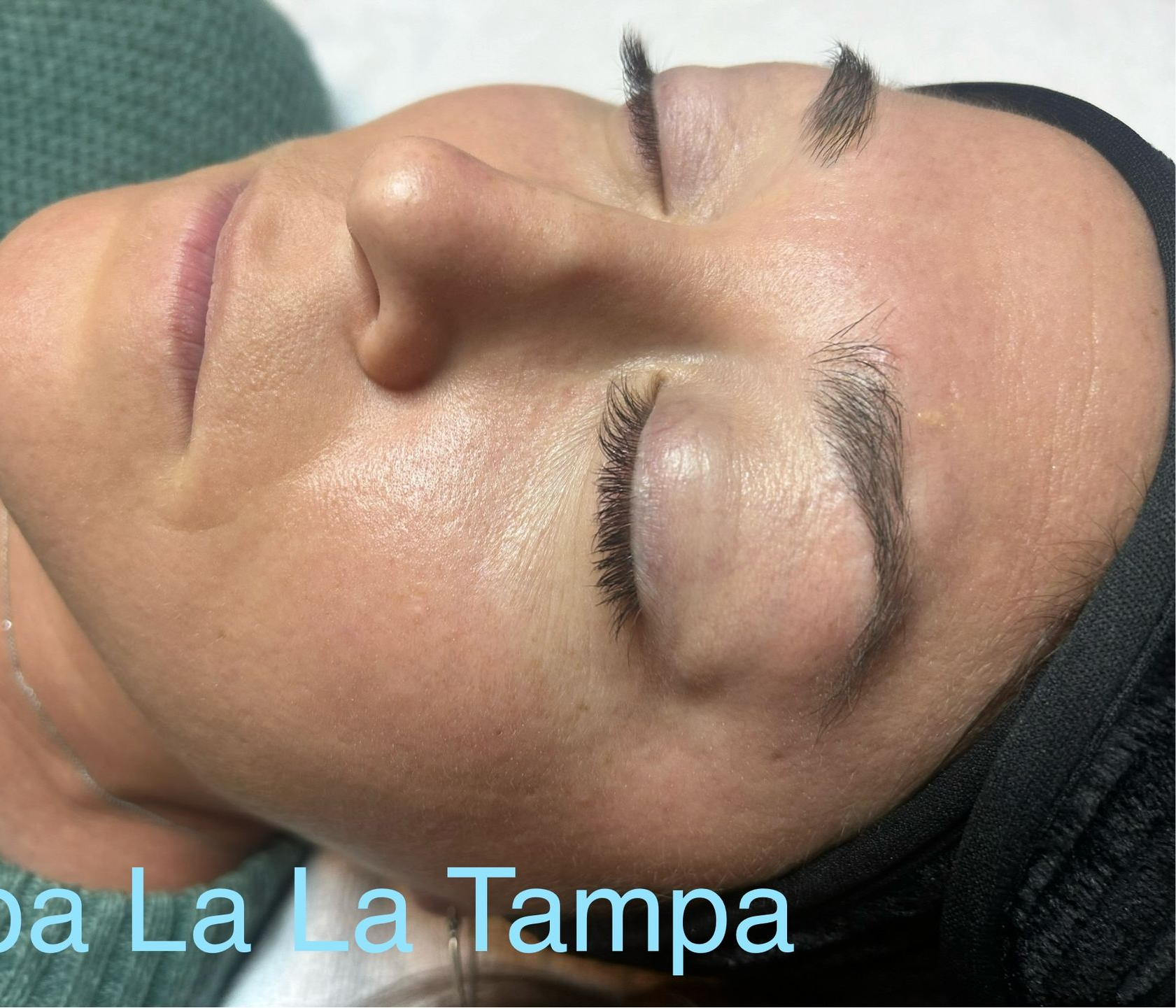Client facial at Spa la La Tampa
