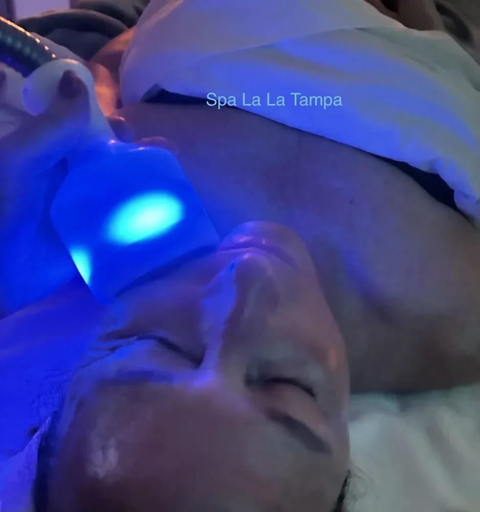 Cryoskin facial at Spa La La Tampa lifts and tightens the skin